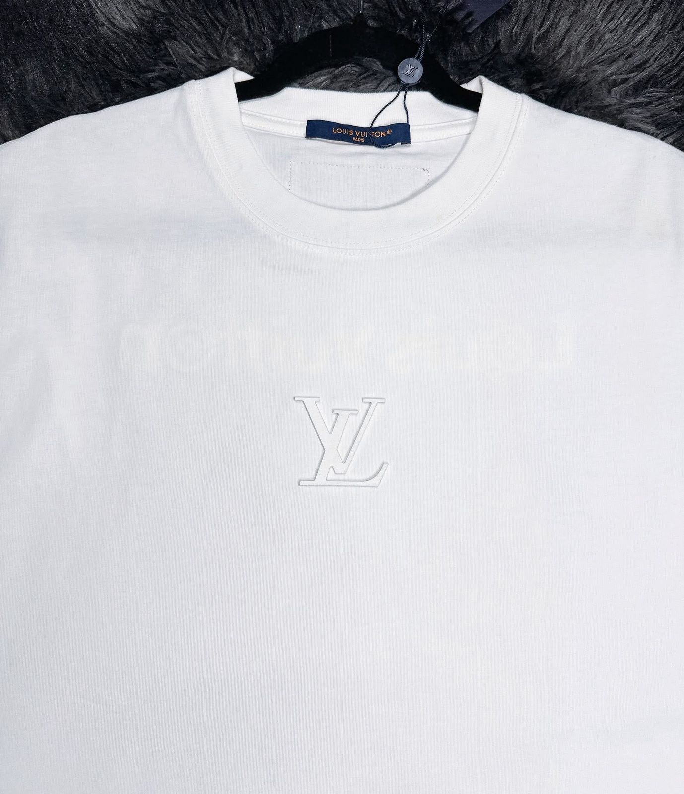 Playera LV